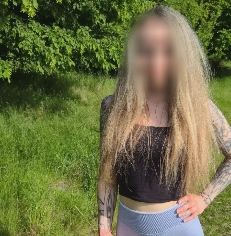 Anniina, 27