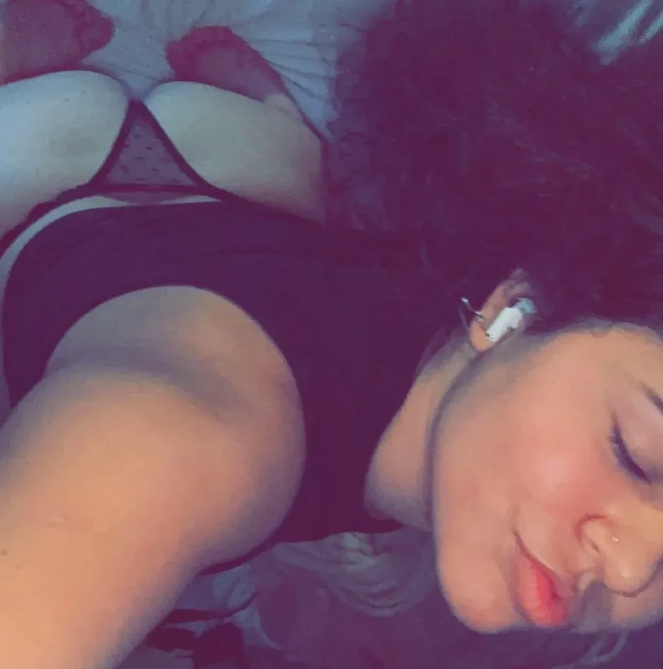 Ayan, 23