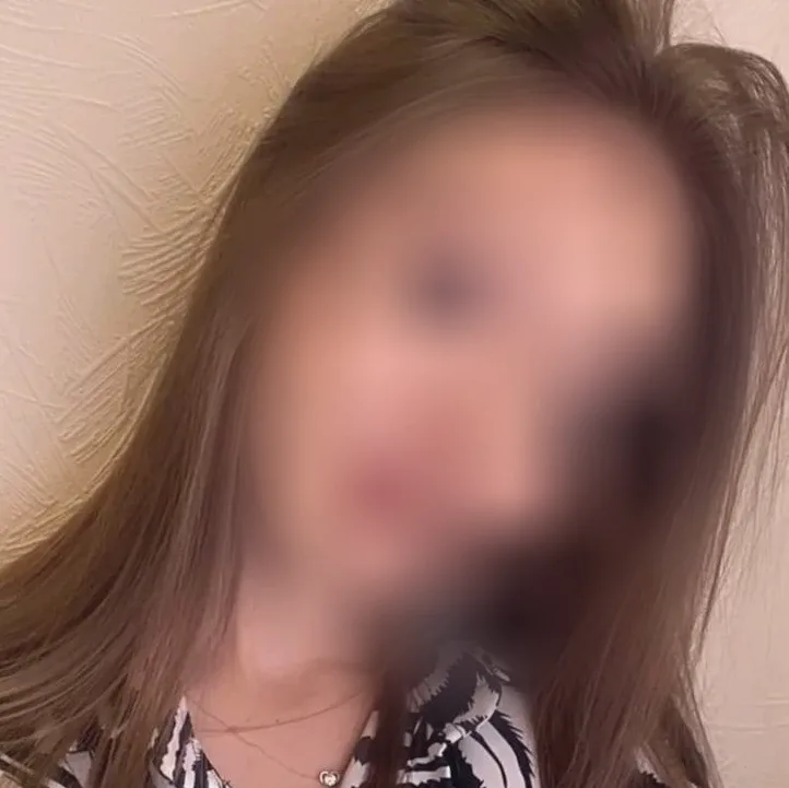 Emma, 22