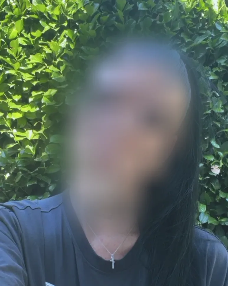 Julia, 30